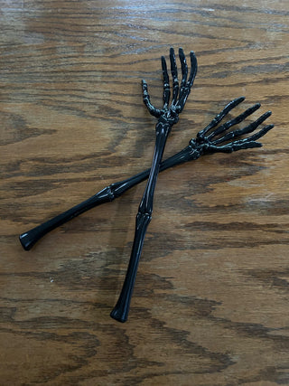 Black Skeleton Salad Tongs    MTS|110273