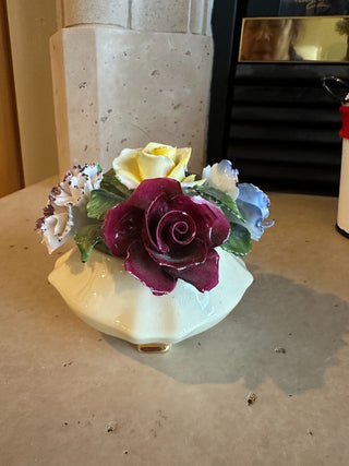 Vtg. Radnor Bone China Floral Bouquet in rd. pot RCD|70601