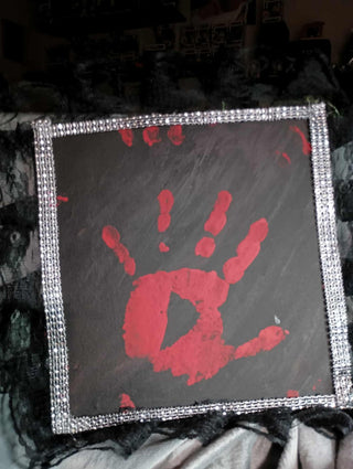 Bloody hand painting rsv|105269