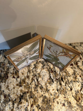 Vintage Gold Bi-Fold Frame  3.5x5”    MTS