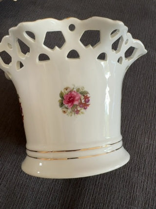 AJ - Vintage Formalities Summer Flowers Planter MTS