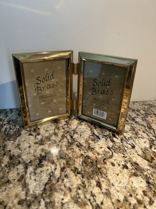 Solid Brass Bi-Fold Frame, 3.5" x 5"    MTS|82992