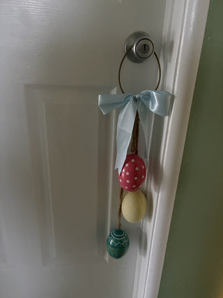 3 hanging metal easter eggs rsv