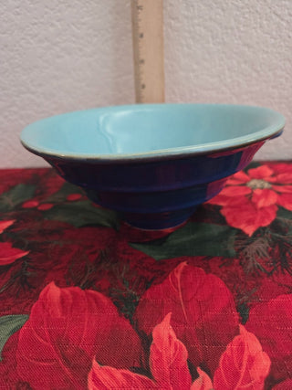 Williams Sonoma Ribbed Beehive Pottery Serving Bowl, RCD