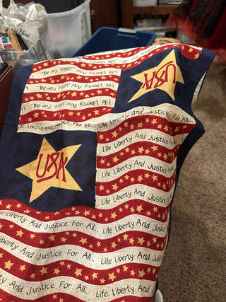 Table Topper - 100% cotton Flag w/Liberty & justice for all 18" x 27" RCD