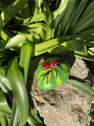 Handcrafted "Ladybugs on a Leaf" art rock RCD|145425