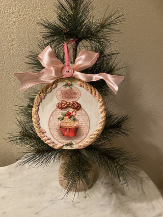 Large vtg style Teatime Christmas ornament handcrafted RCD|136485