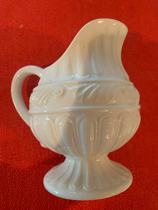 Lg white gravy dish MTS