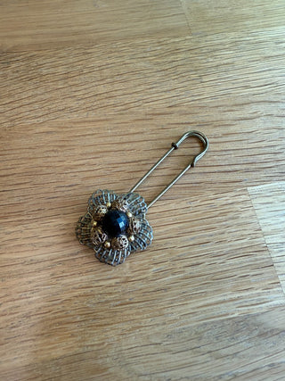Flower Bead Pin