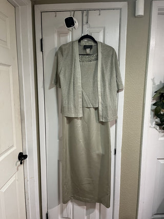 Women's Size 6P Beaded Mother of Bride/Groom Dress w/Jacket Sage Green RCD