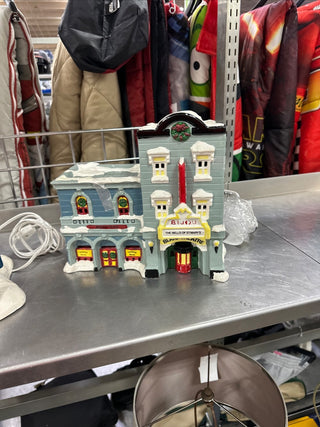 Cape Craftsman Its A Wonderful Life The Bijou Theatre Gower Drugs Lighted House VV MTS|46583