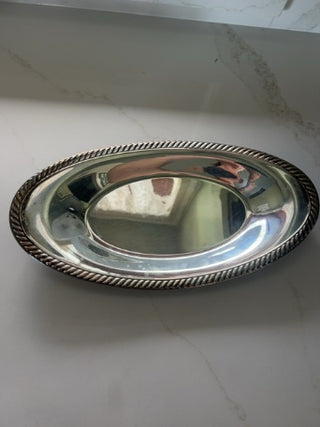 WM Rogers Silver Plated Oval Bread Tray Rope Edge Serving Platter Dish