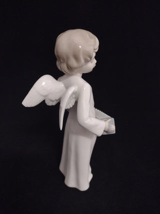 NAO by Lladro Angel playing an accordion rcd