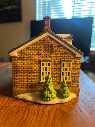 MJ94-Dept 56 (1992) Stoney Brook Town Hall  MTS
