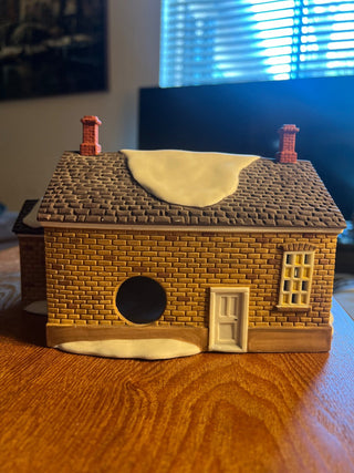 MJ94-Dept 56 (1992) Stoney Brook Town Hall  MTS