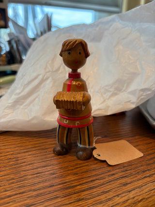 Small Carved Wooden figure playing concertina 4" RCD|118376