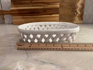 Basket ceramic white