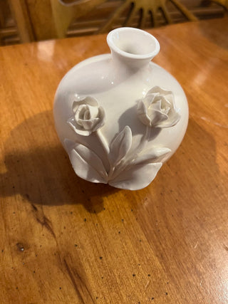 Short Ceramic Vase With Raised Tulip Flowers RSV