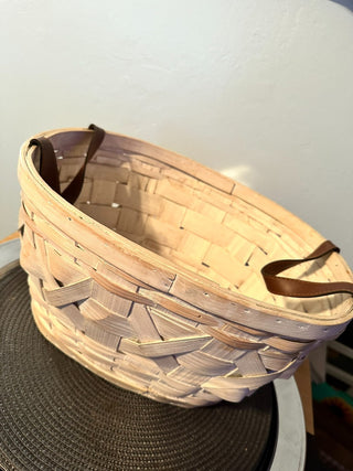 Basket White, Leather Handles MTS