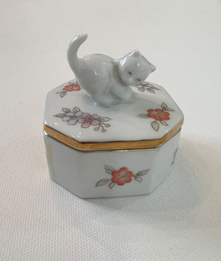 Herend porcelain cat trinket box|61294