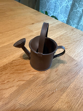 Miniatures Rusty Tin Watering can