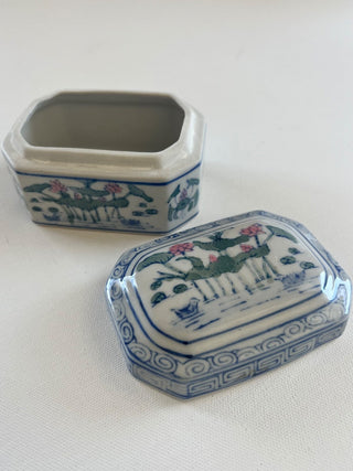 Vintage porcelain lotus trinket box RSV