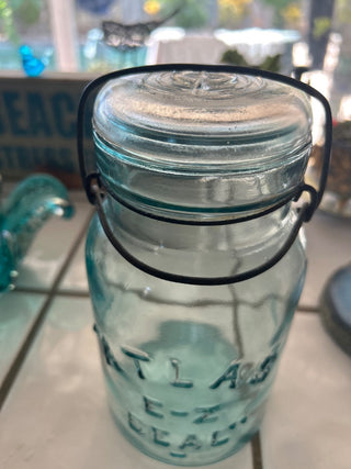 VTG blue glass canning jar W/ bail closure