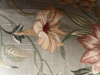 VINTAGE CUSTOM MADE FLORAL TABLECLOTH 64 X 50|50665