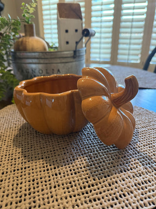Gold Ceramic Pumpkin w/Lid  RSV|108229
