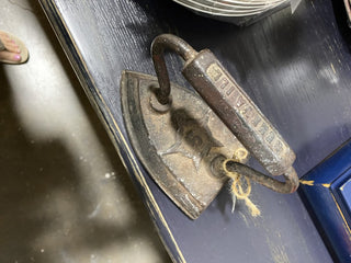 Vtg Cast Iron Geneva ILL iron #6|93221