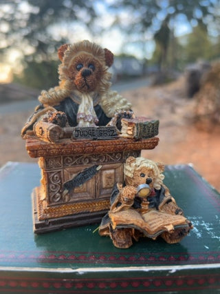 ORIGINAL BOX Boyds Bears "Judge Griz...Hissonah"