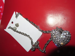 Rhinestone heart necklace on heavy link chain w/earrings RCD|147703