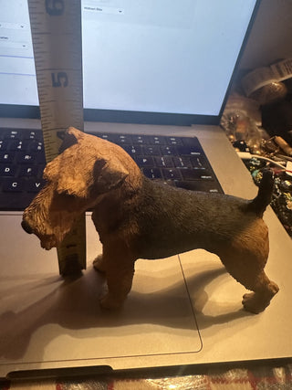 Airedale Terrier Figurine #62 VV MTS|130808