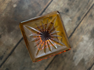 Amber Glass square base|134222