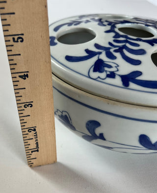 Vintage Chinese bulb pot, flower frog|74394