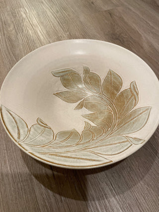 Leaf pottery bowl RSV
