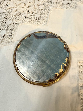 Vintage La Mode Compact with Rose AS IS - RSV|98702