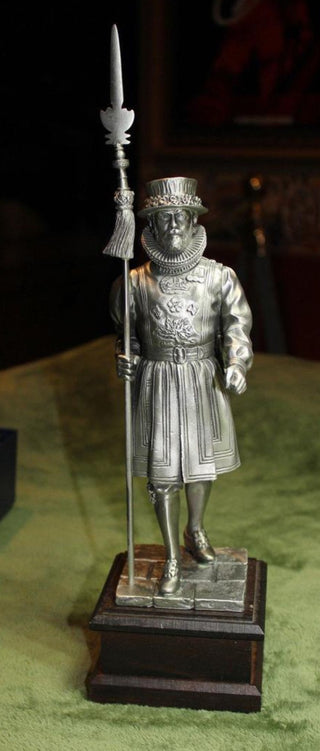 Ronald Cameron English Beefeater Pewter Statue #63 VV MTS|104387