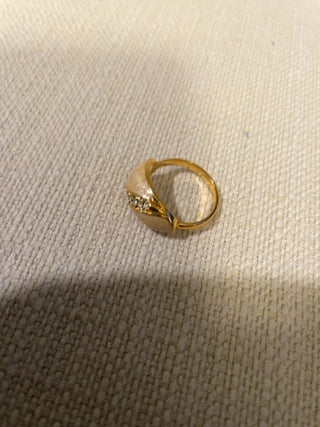 Vintage 1970s Polished Enamel Goldtone Cabochon Ring Sz 7.75 Ring