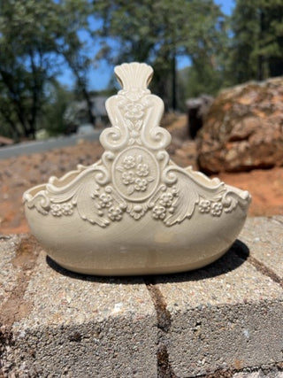 Napcoware Ceramic bisque, Victorian basket