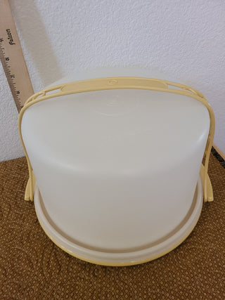 ca. 1970s Harvest Gold Tupperware Cake Taker 683, RCD|98193