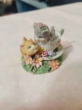 Two Kittens & Teacup Resin Figurine|53987