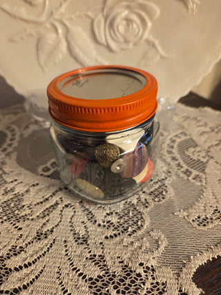 Canning Jar Filled with Large Vintage Buttons, RCD|115993