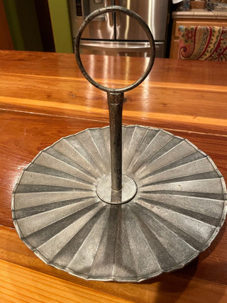 Metal Serving Tray with Handle~MTS|113732