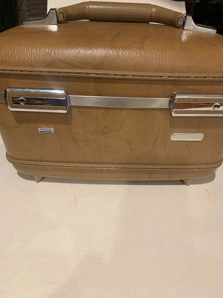 Vntg American Tourister train case brn MTS