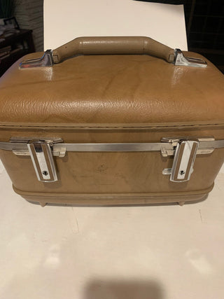 Vntg American Tourister train case brn MTS