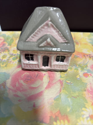 DECOR: pink tiny house trinket MTS|113841