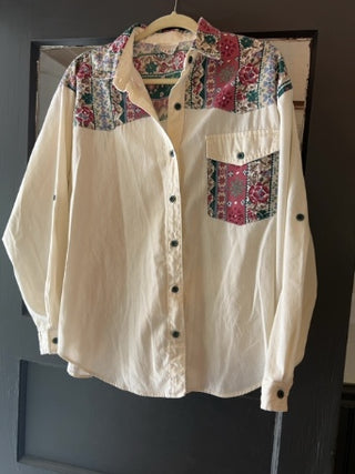 Vintage 90’s Casey & Max western-style yoke and single chest pocket tapestry