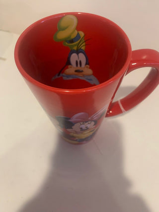 Disney Minnie & Friends red mug MTS