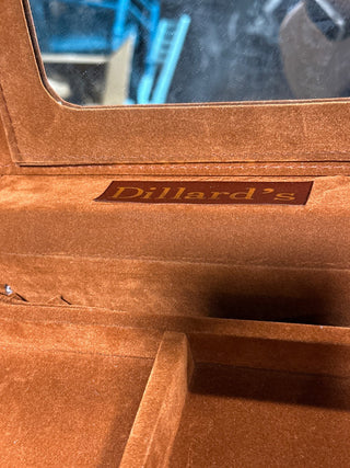 Brown Train Case. #SM.